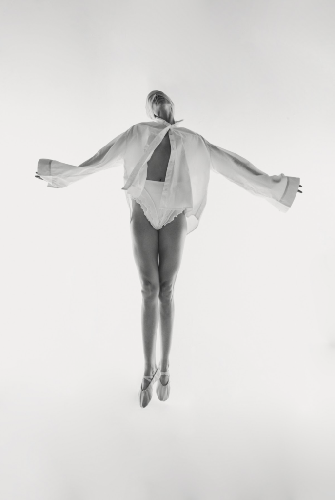 El ballet y la moda en diálogo: cuando el movimiento del cuerpo transforma la tela en arte